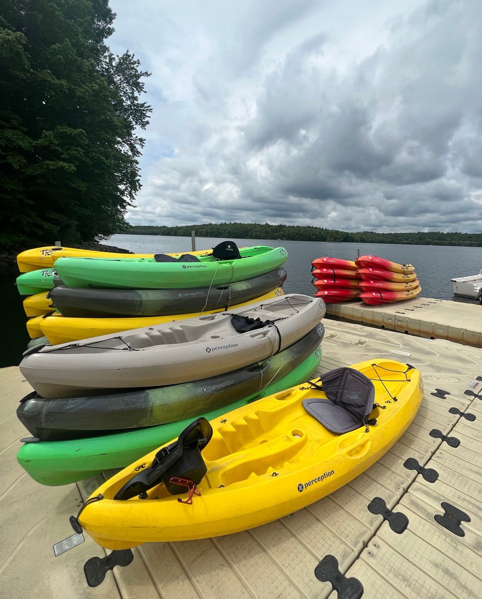 BoatingInBoston's tweet image. Paddle into Thursday with 30% off all rentals at Hopkinton and Spot Pond Boathouses!  🚣🎉