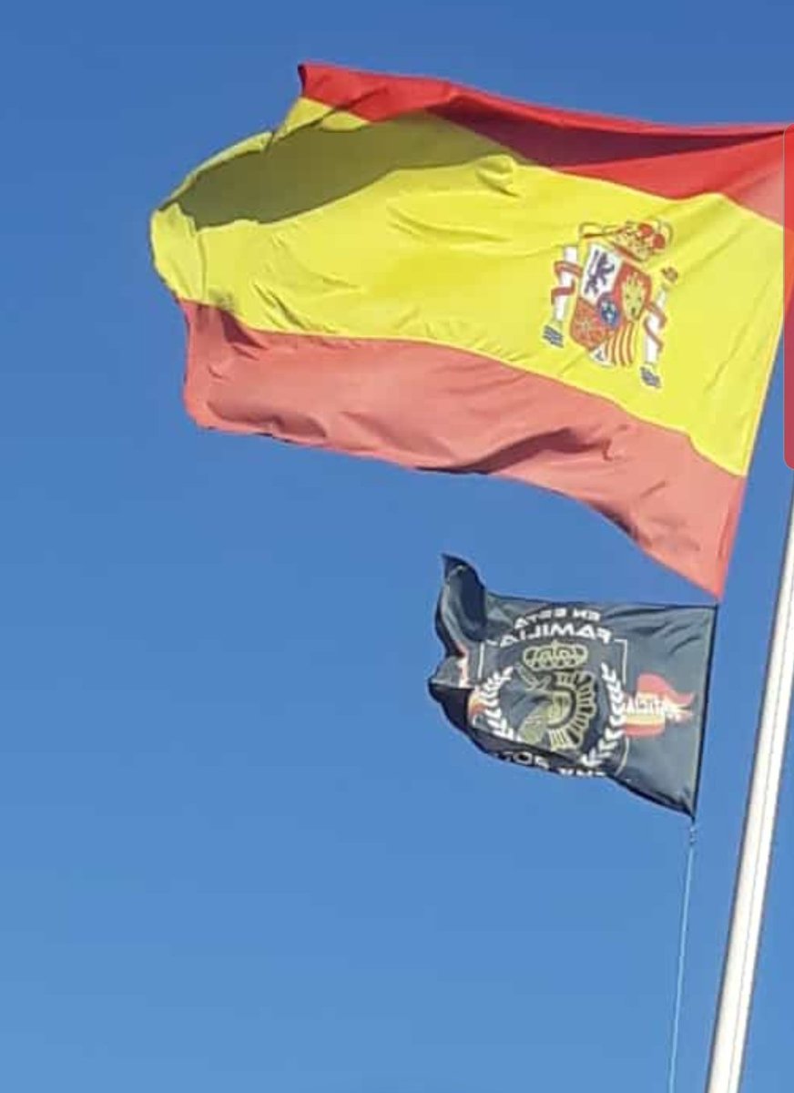 Nos espera un gran día, felicidades a todos los #guardiasciviles en el día de nuestra #PatronaGC2023 💚

Felicidades a España por el #DiaDeLaHispanidad  🇪🇸
#VirgenDelPilar  🕊️