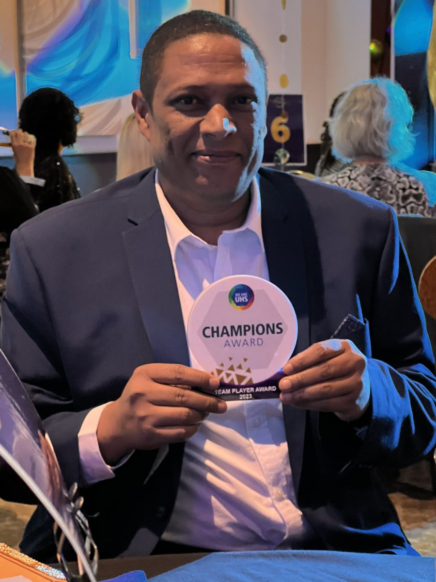 The one and only John Norton! Great to see you win tonight!!! Well deserved <a href="/UHSNHSFT/">DivDEducation</a> <a href="/UHSFT/">University Hospital Southampton 💙</a>