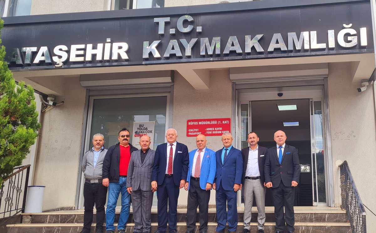 Metin34276991's tweet photo. #Ataşehir İlçemize Tayini Çıkan #Çorum_İskilip_İlçemiz Doğumlu Sayın #Bekir_Dınkırcı Kaymakamı'mıza Başkanları'mız İle Birlikte Hoş Geldin Ziyaretimi'zde Karşılıklı İstişarelerde Bulunduk #Teşekkür_Ederiz https://t.co/1vW2NYnqOL