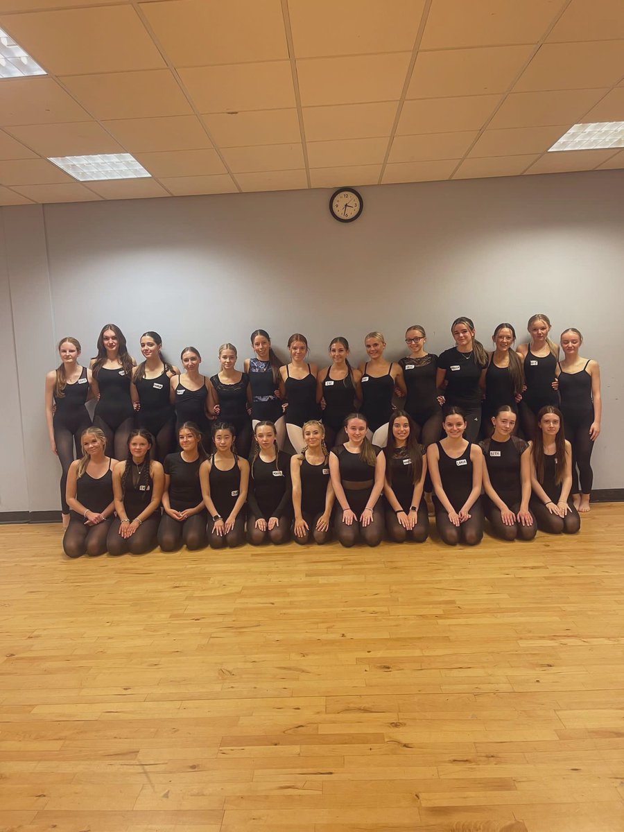 mccafferty_miss's tweet photo. Today marked our first ever Royal High and Craigmount N5/Higher Dance technical &amp; performance workshop! A fantastic day working with so many talented dancers and we can’t wait for workshop no.2💜🖤 https://t.co/SbY8TtejHL