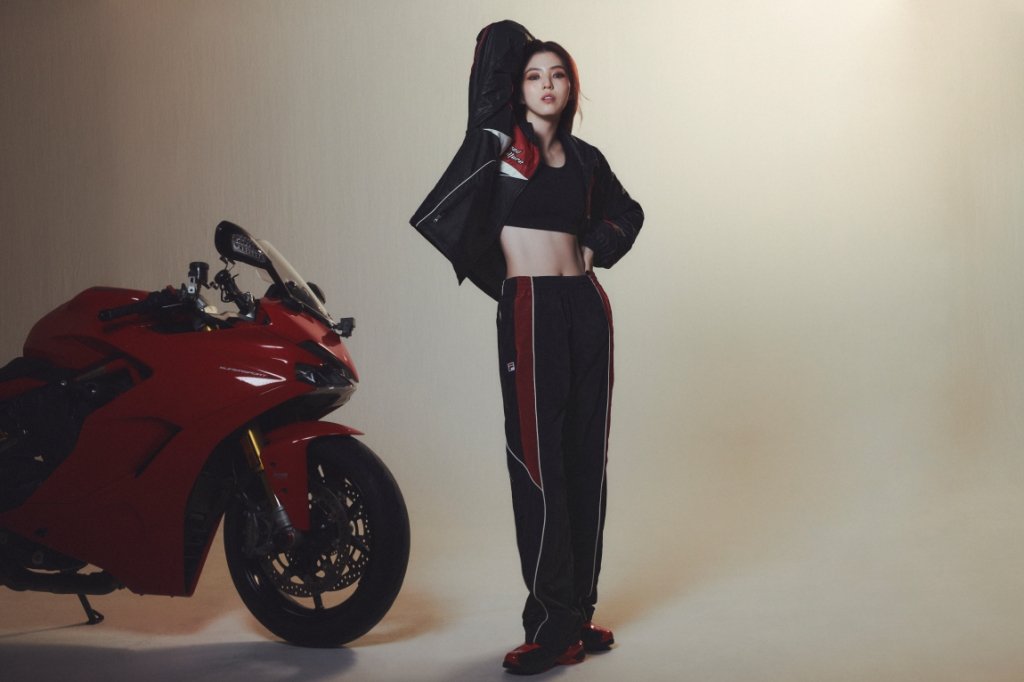 Han Sohee for FILA

#HanSohee #한소희