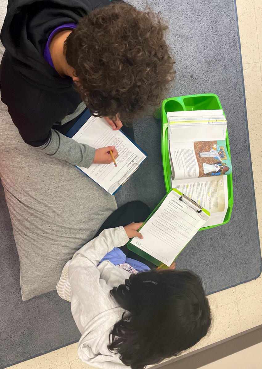 Mrs. Brond tweet media