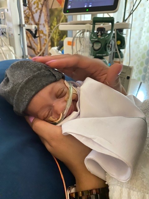 nmdp_org's tweet photo. ⚠️ Izzy needs our help! He has a rare disease called #Monosomy7 that puts him at an increased risk for #leukemia or #MDS. Doctors say he needs a blood stem cell transplant, but he doesn't have a match. Let's spread the word to help him find his donor 👉 https://t.co/Dj7t8gi3gx https://t.co/Uo8kfL6FwT