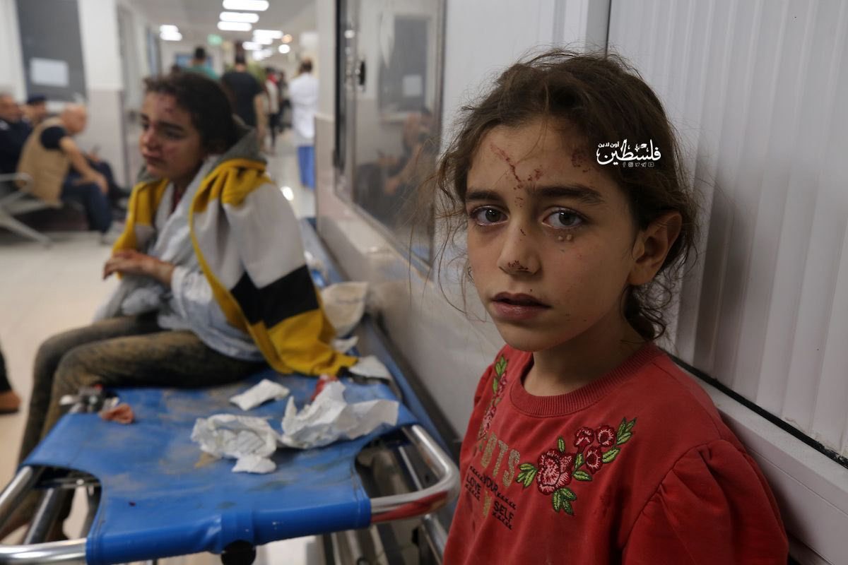 هذا مشهد رهيب، أين ذهبت الإنسانية، ماذا حدث لشعوب العالم.
😥 
Israel #Lebanon #Palestine #طوفان_الأقصى #Gaza #Hezbollah #IsraelPalestineWar #HamasMassacre #PalestineUnderAttack #GazaUnderAttack