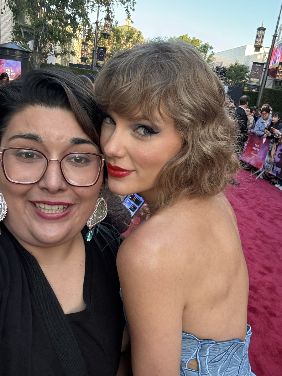 Scarlett tweet media