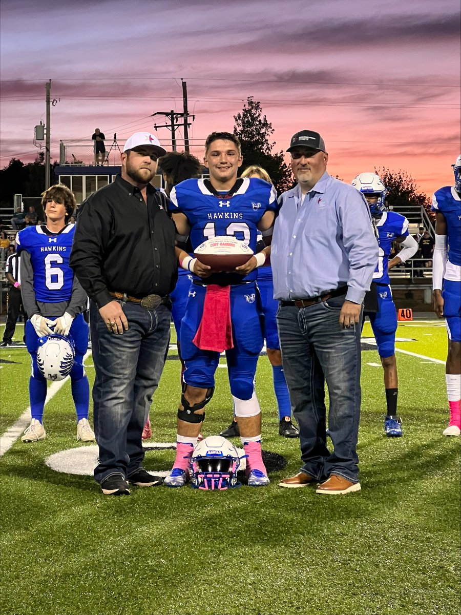 Congratulations to Cort Gambino of Hawkins High School on being recognized with the Unsung Hero Award presented by Texas Farm Bureau Insurance!

Check it out: texasfootball.com/unsung-hero-aw…

<a href="/HISDTweets/">Hawkins ISD</a> <a href="/DConde14/">Derrick Conde</a>