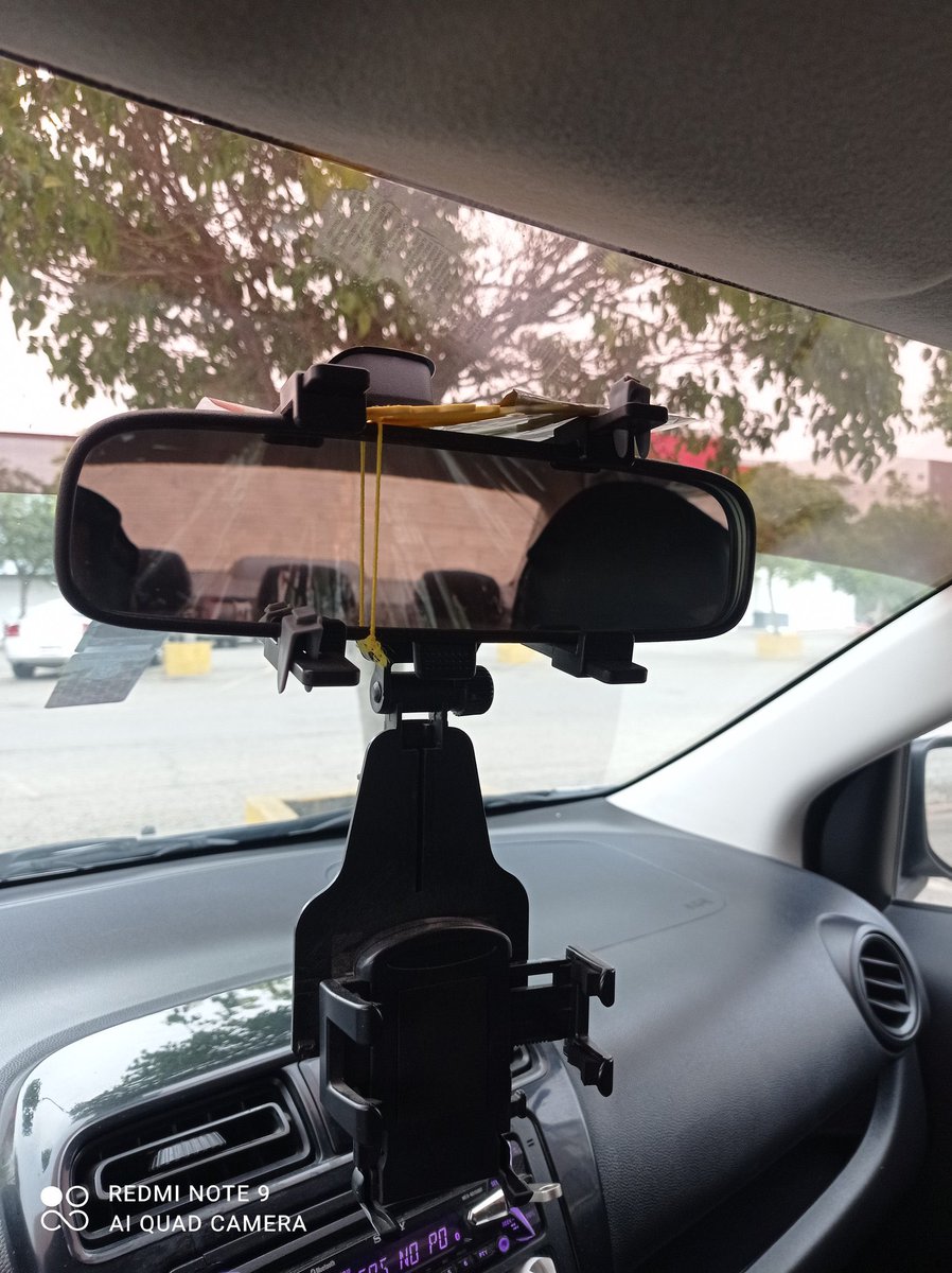 Choferes de Uber, Indriver, taxistas: Recuerden usar su listón (Cinta amarilla) o distintivo amarillo en el retrovisor para que los clientes sepan que están en busca de acción  
DEN #RT PARA QUE SE HAGA VIRAL #gaygdl #Cruisinggdl #Sexogaygdl #Heterosgaygdl