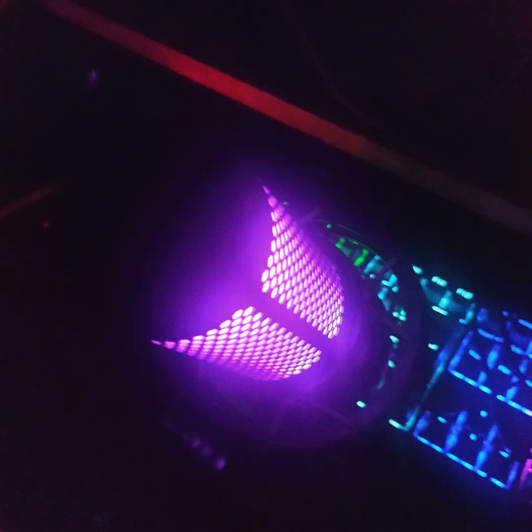DonJanozi's tweet photo. Gente ya tenemos el Quadcast S en nuestras manos, tremenda mejora en cuanto a micrófono en comparación al anterior que tenía. Se vienen cositas y una de esas es el nuevo mic, nos vemos en el stream de Just chatting de mañana <3
#hyperx #hyperxquadcast #gaming #streamer #vtuber https://t.co/4qs1Bko5Ra