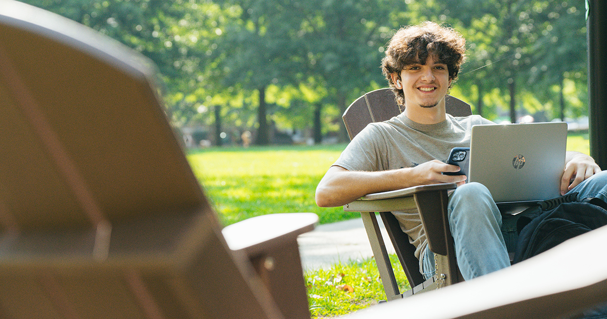 MarshallUApply's tweet image. Marshall&apos;s Scholarship Portal is open for the 24-25 school year!

Home to 800+ scholarships, it only takes one application, and we do the rest, automatically matching you to any scholarships for which you may qualify.

Visit bit.ly/3ZtHeVf.