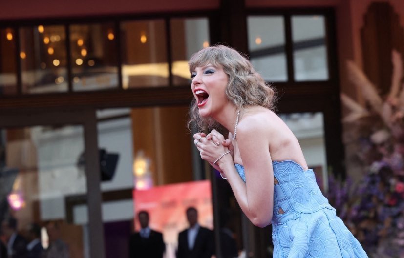 tswifterastour's tweet photo. just too soft for all of it https://t.co/kikxQ2bRLA