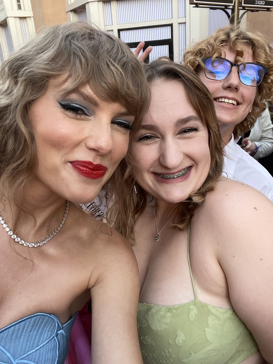 swiftiemetafour's tweet photo. IME OREY WHWT https://t.co/6f7yhMCDcS
