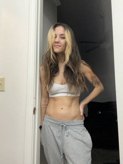 Alexis Load vs Alexis in Public vs Alexis at home in bed https://t.co/yIMeMXWKll<a href="/tag/realloyalfans"class="tags"><span>#realloyalfans</span></a>