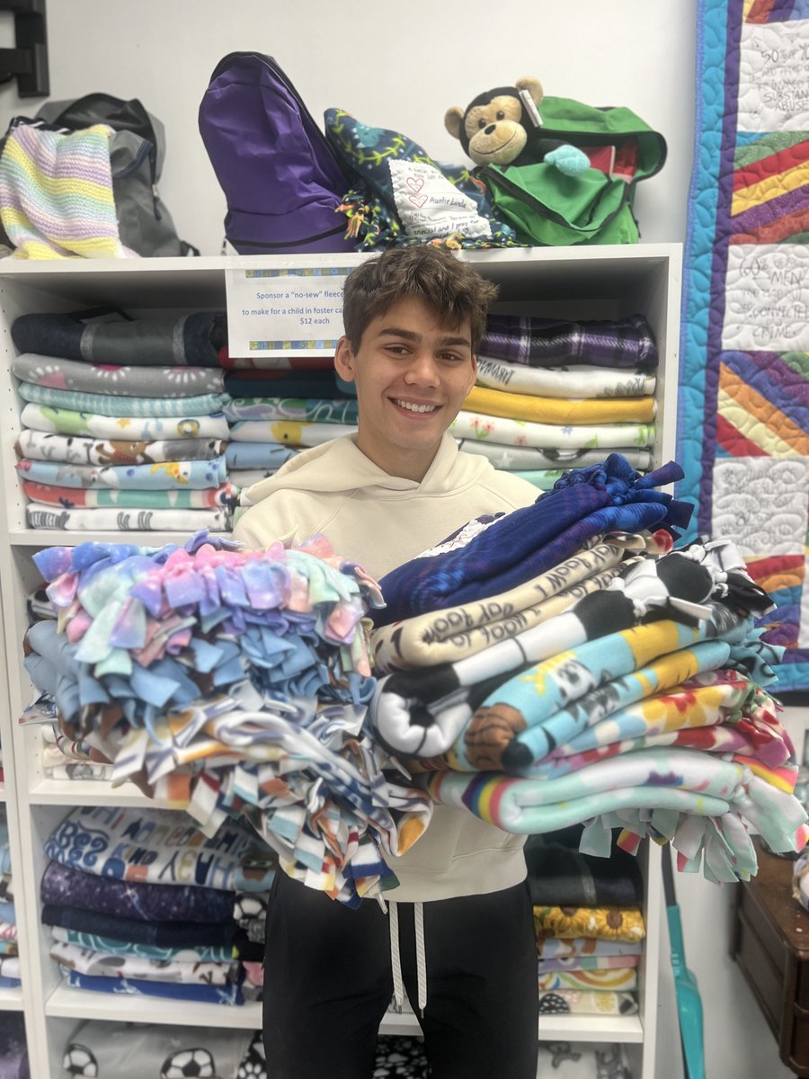 Thank you Jackson from New Albany HS for selecting us as the place to dedicate your volunteer service!  We hope that you enjoyed making the 10 blankets that you dropped off this past week & we know that the children will greatly appreciate them!
#servicehours #newalbanyhighschool