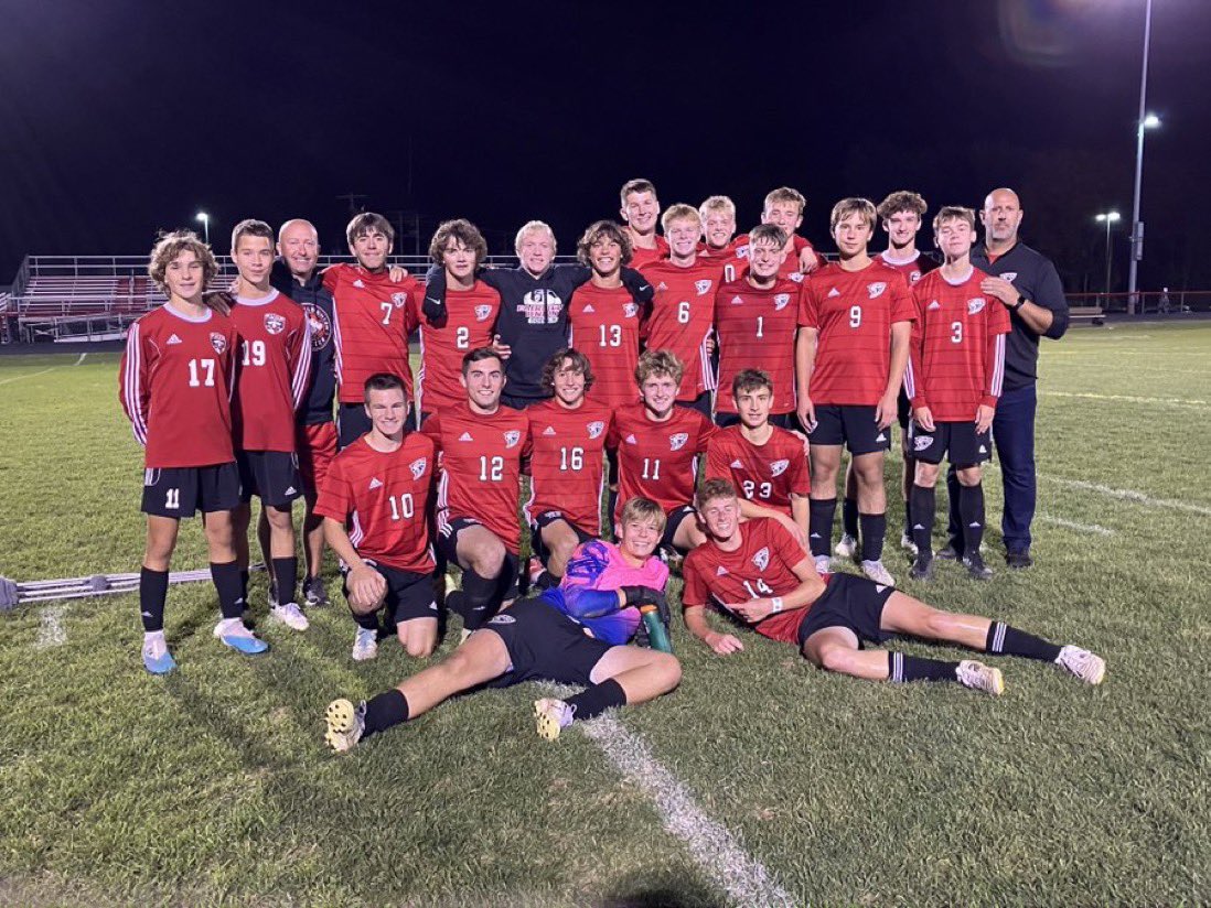 FUHS_BSOC's tweet photo. THE CHAMPS!!! https://t.co/30SOQd7bnn