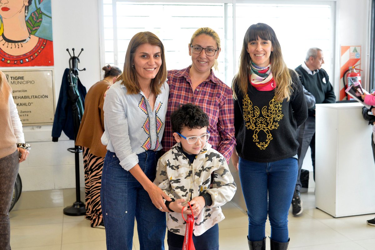 MunicipioTigre's tweet photo. En un emotivo acto, nos reunimos en el Centro de Rehabilitación Frida Kahlo para acompañar a niños y niñas en la entrega de elementos ortopédicos en pos de mejorar su calidad de vida. 🫶
#TigreEsMiVida https://t.co/wIiSBvLM13