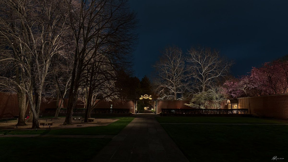 Landscape_ILLI's tweet photo. The brand new Advanced Photography Course is almost full.  Don't miss this unique opportunity learn the technical aspects of quality Landscape Lighting Photography.  Find out more at https://t.co/sTfzf6Rztl #lightingprofessionals #landscapephotography 
Photo credit:  Tim Ryan https://t.co/pKfYfAmxsO
