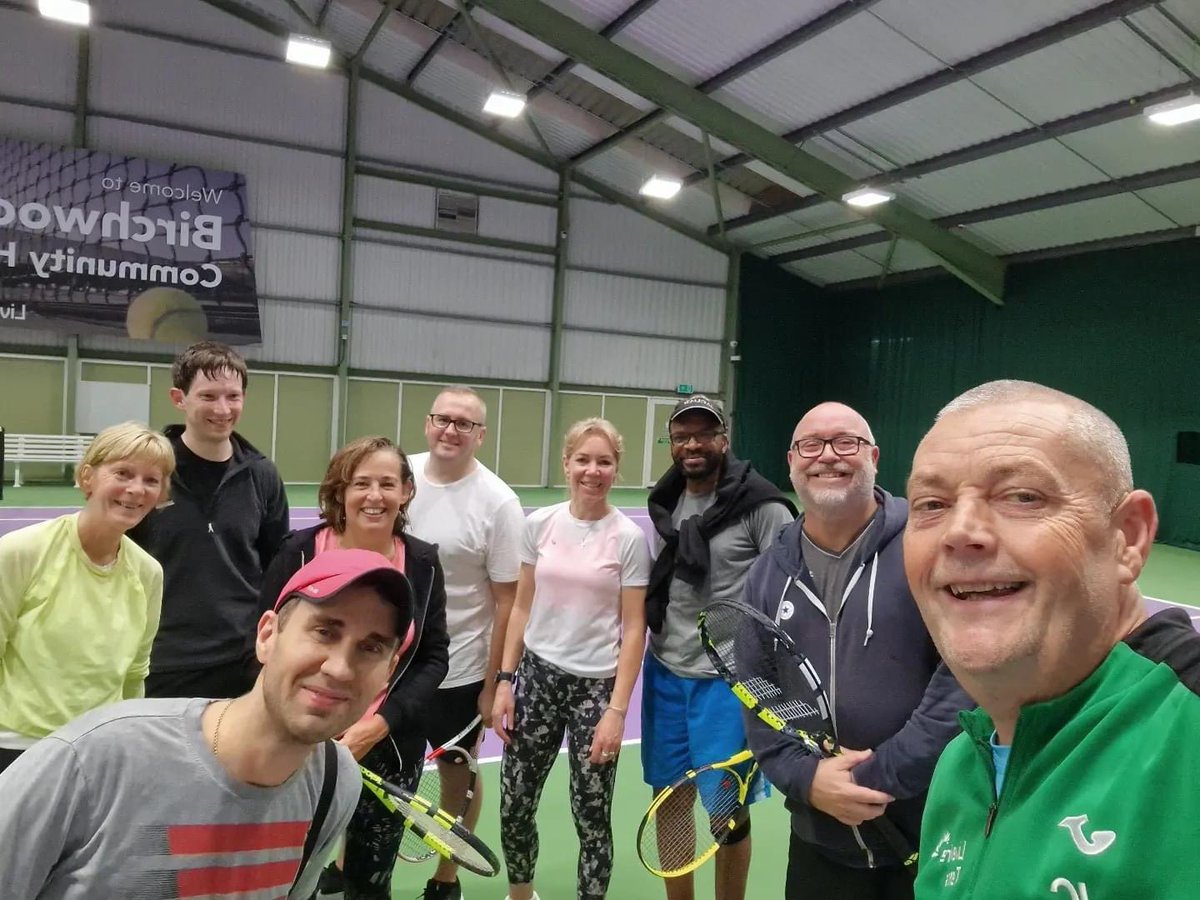 Tonight we launched our first evening adults lessons at Birchwood since pre covid and we had a full house! Amazing work from coach John 🙌 <a href="/YourLiveWire/">yourlivewire</a>