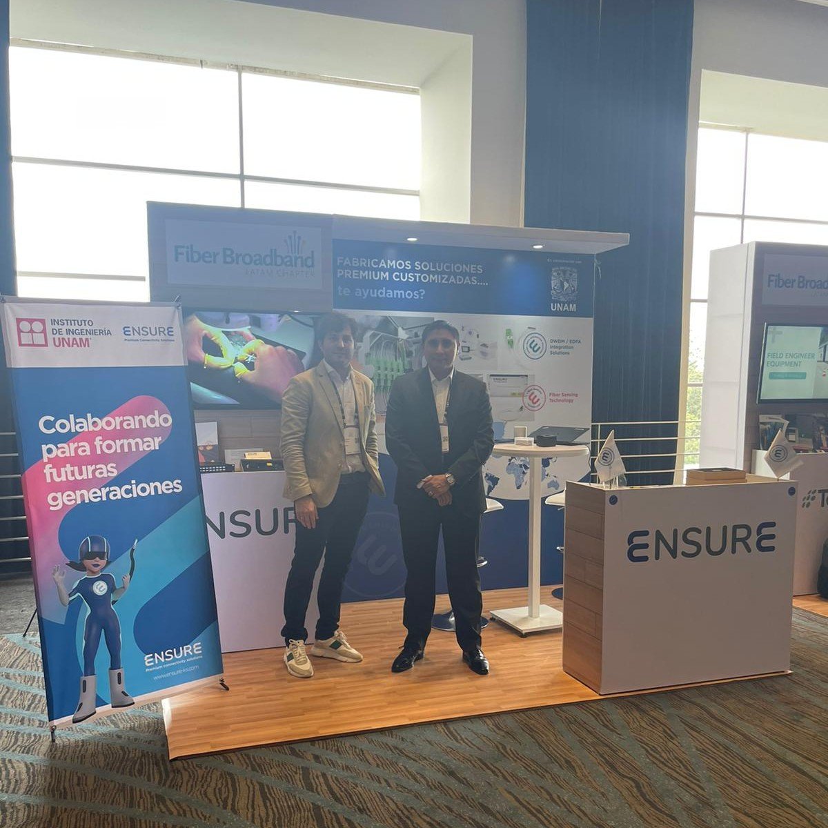 IIUNAM's tweet photo. #ExpertosIIUNAM participaron en el evento 2023 Fiber Connect LATAM México para dar a conocer la buena relación de colaboración que existe entre el fabricante de productos fotónicos Ensure y el #IIUNAM. También se discutieron proyectos futuros y extender la colaboración. https://t.co/ghPFC10Vvk