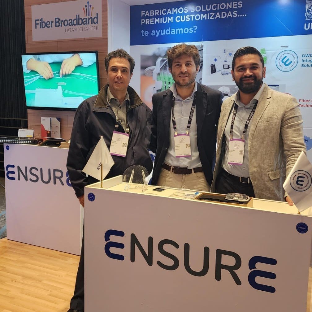 IIUNAM's tweet photo. #ExpertosIIUNAM participaron en el evento 2023 Fiber Connect LATAM México para dar a conocer la buena relación de colaboración que existe entre el fabricante de productos fotónicos Ensure y el #IIUNAM. También se discutieron proyectos futuros y extender la colaboración. https://t.co/ghPFC10Vvk
