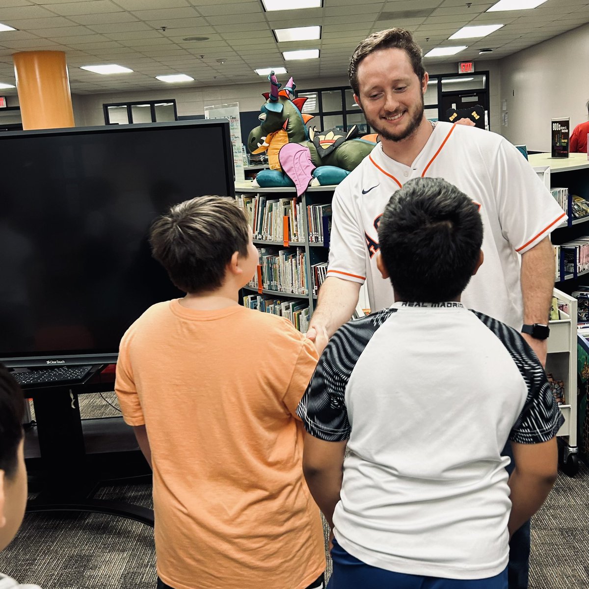 Love how our Eagles are practicing to be gentlemen!!!!  Great job gentlemen!! #egegrows <a href="/HumbleISD_EGE/">Elm Grove Elementary</a>