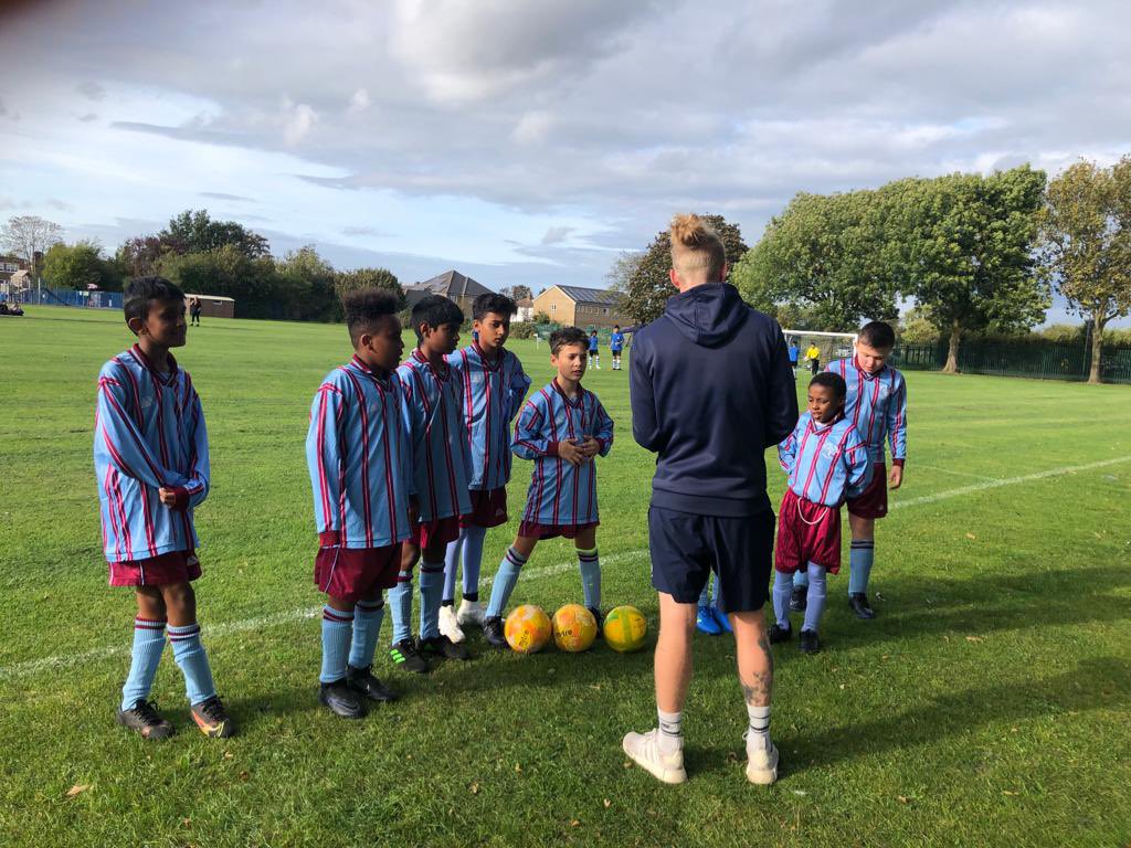 Great efforts from the <a href="/hayesparkschool/">Hayes Park School</a> football team. The boys worked as a team and  played extremely well. The result ending 2-1 to HPS! Keep up the great work! #PREP