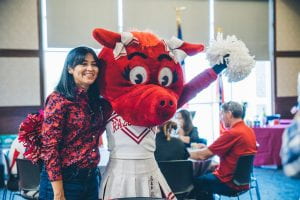 After you apply and get accepted to the U of A, you need to get your credits transferred. Let our transfer planning guide and online student liaisons help! 👉 ow.ly/htGU50PVMXq
#transfercollege #onlinedegree #collegetransfer