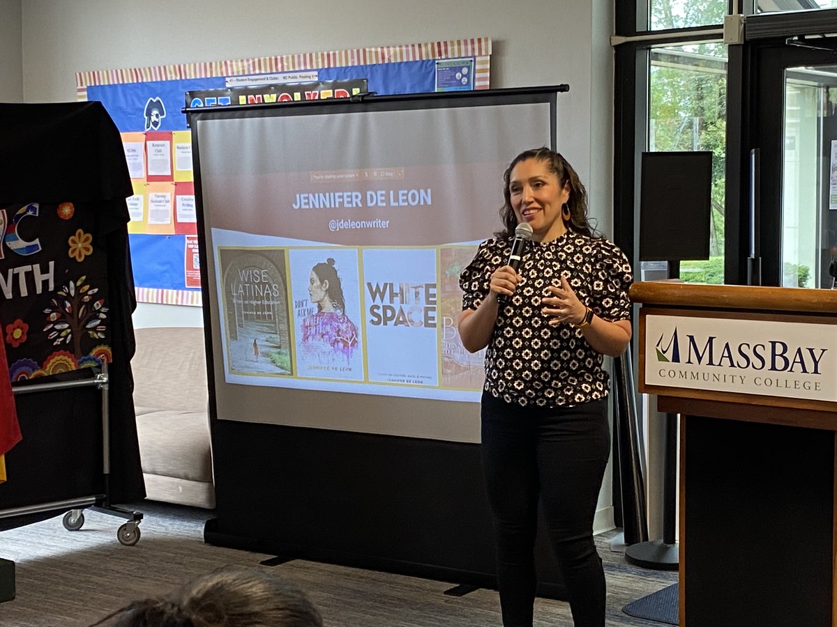 Thanks to author Jennifer De Leon, for celebrating #HispanicHeritageMonth with us! Your discussions about your books and experiences were impactful to our community. @jdeleonwriter