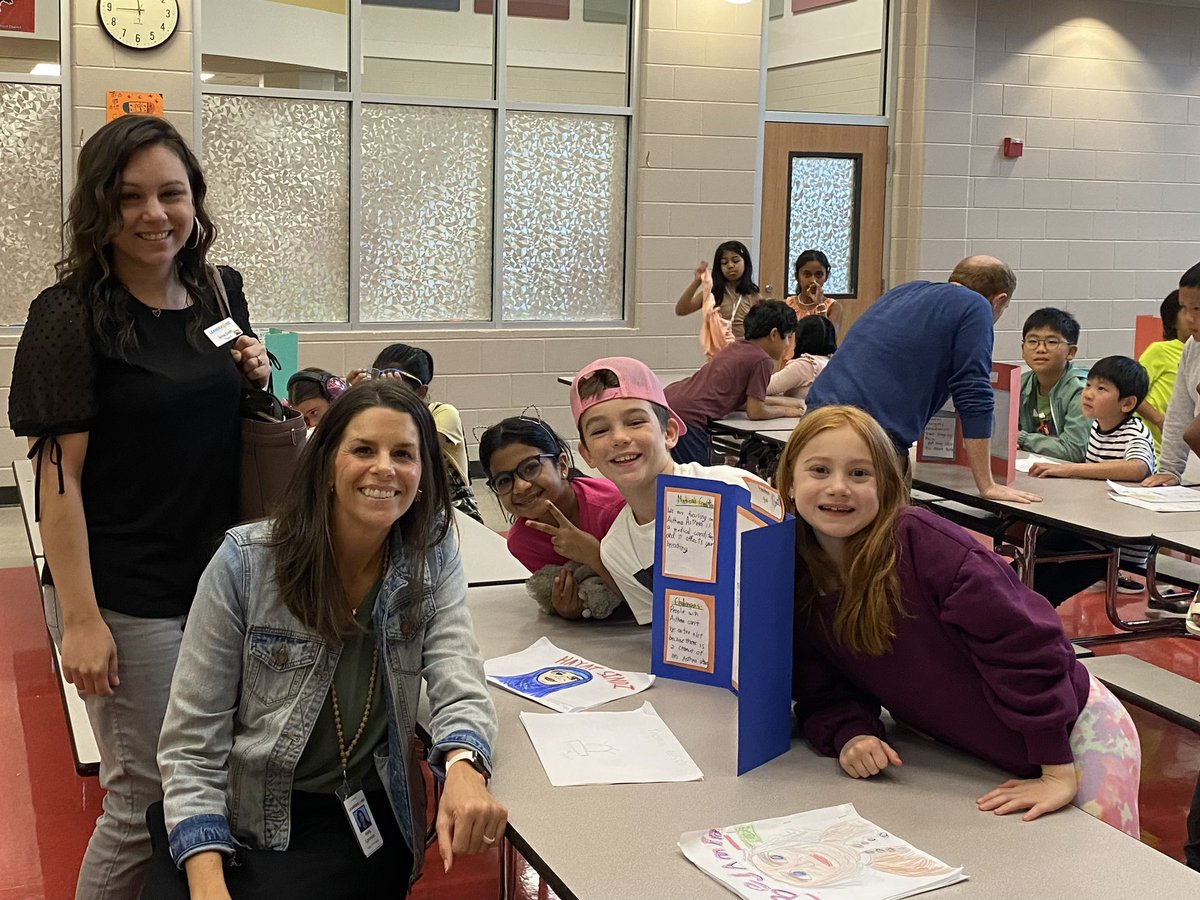 Kelly Looman tweet media