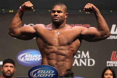 SpinninBackfist's tweet photo. who’s the one fighter that you want to see on all the juice now that USADA is gone??? https://t.co/IfsVAJ4k6w