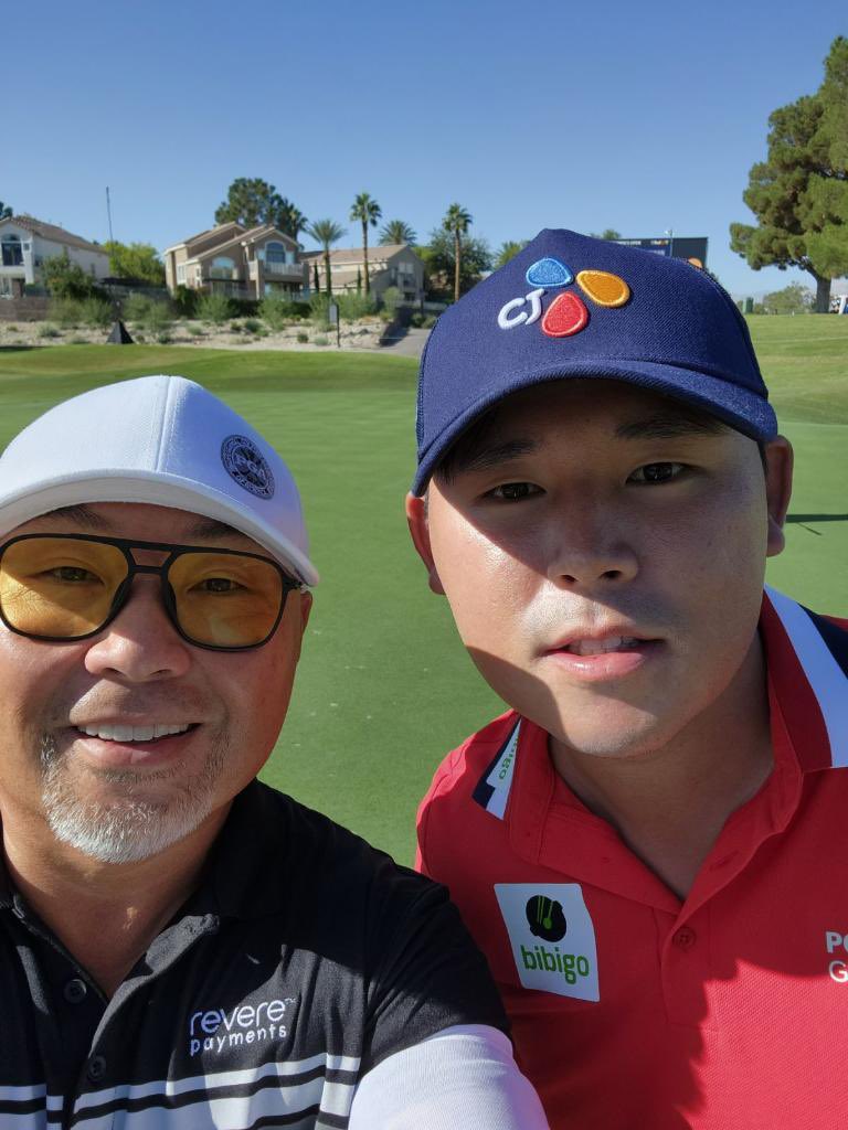 paymentsSHEEO's tweet photo. Amazing day with our VP Jon Dayco, @OldroydDeeV, Daniel Picou, Roberto Canales, PGA Tour players, Si Woo Kim and Jason Hahn.
So blessed to be a part of the Shriners ProAm! ⛳️
@ShrinersOpen @PGATOUR @ReverePayments @tpclv #siwookim #jasonhahn #ProAm #PGATour #ShrinersOpen https://t.co/VVotfAYyIi