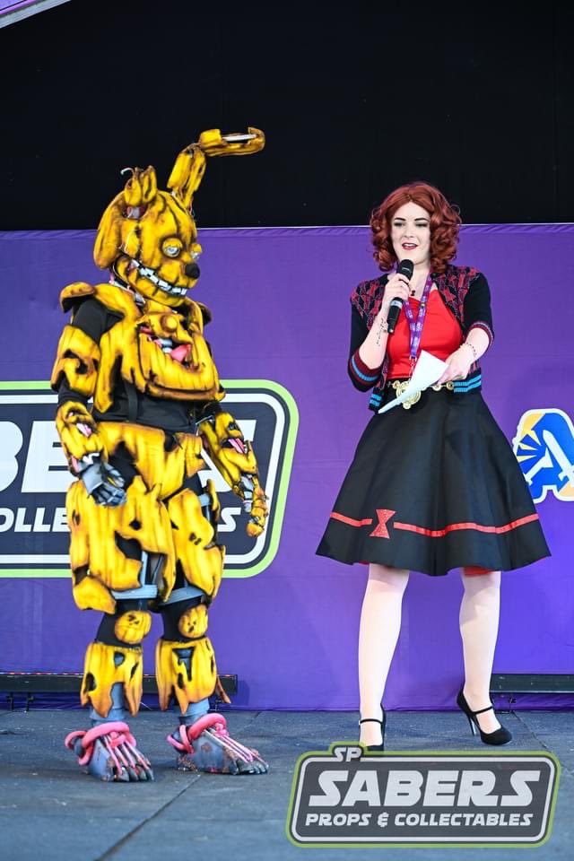 TC_Cosplay tweet media