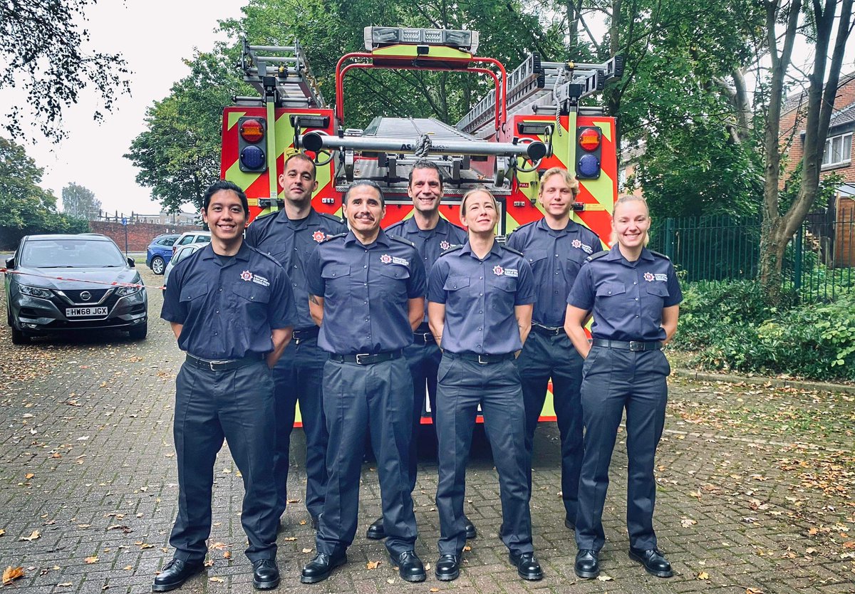 Plumbley11's tweet photo. SM sign off drills today for our first @HIWFRS_LandD group based Initial acquisition core skills course. Keep learning and developing all, see you on the big one! πππ» Also, Really amazing to see the hard work pay off from @River_D_83 #ValuesChampion #OnCall #TopTeam #WellDone https://t.co/ypj9XHR7Ou