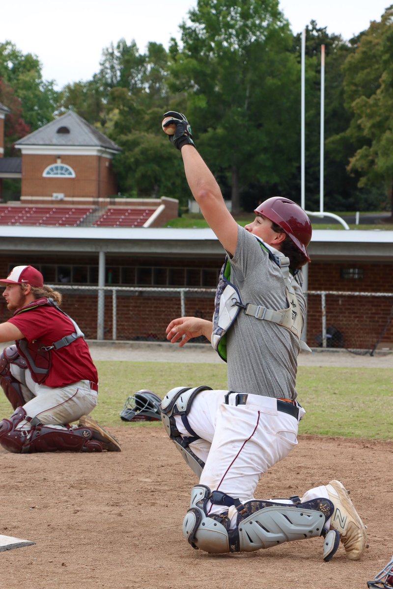 HSC_Baseball's tweet photo. Wednesday Work 💪

#RollTigers #Family https://t.co/mAan5asrto