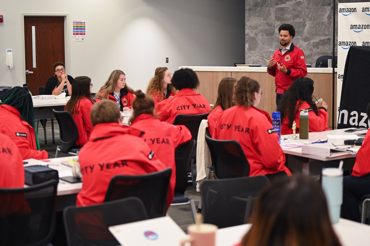 NFLonPrime's tweet photo. #TNFForGood joined @Chiefs legend Will Shields and City Year Kansas City to celebrate the Corps members who have rallied and worked hard to invest in Kansas City Public Schools. https://t.co/vJq8zS3329