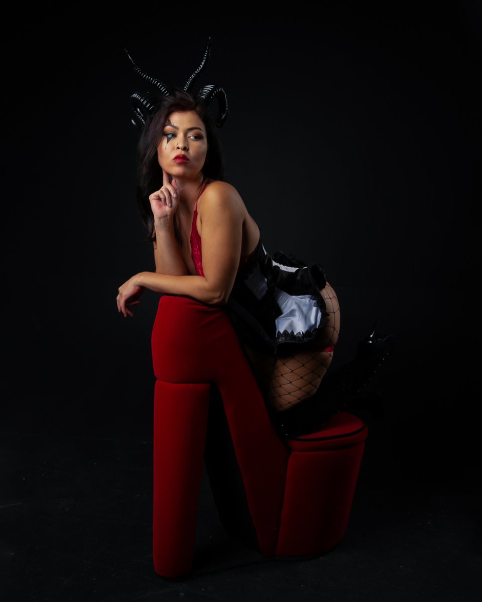 LunaLyrik's tweet image. Eat your heart out ❤️