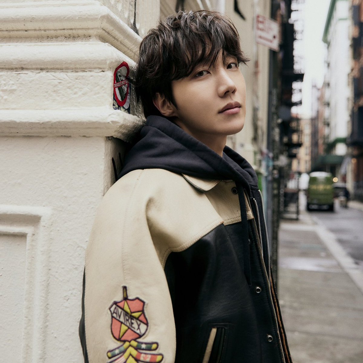 btschartsxdaily's tweet photo. 🏆| #JHOPE submissions for the Grammys 2024

▪️“On The Street” – Pop Duo/Group Performance
▪️“On The Street” – Music Video

*This are only submissions not official nominations**
(https://t.co/45pn0021Bp) https://t.co/4IViix4P19