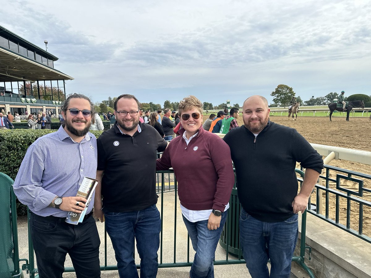 Off to the races with the 2023 @SoutheastStates AHA Auction Winner @mklering and team! #keenland #SESFam @carawfields