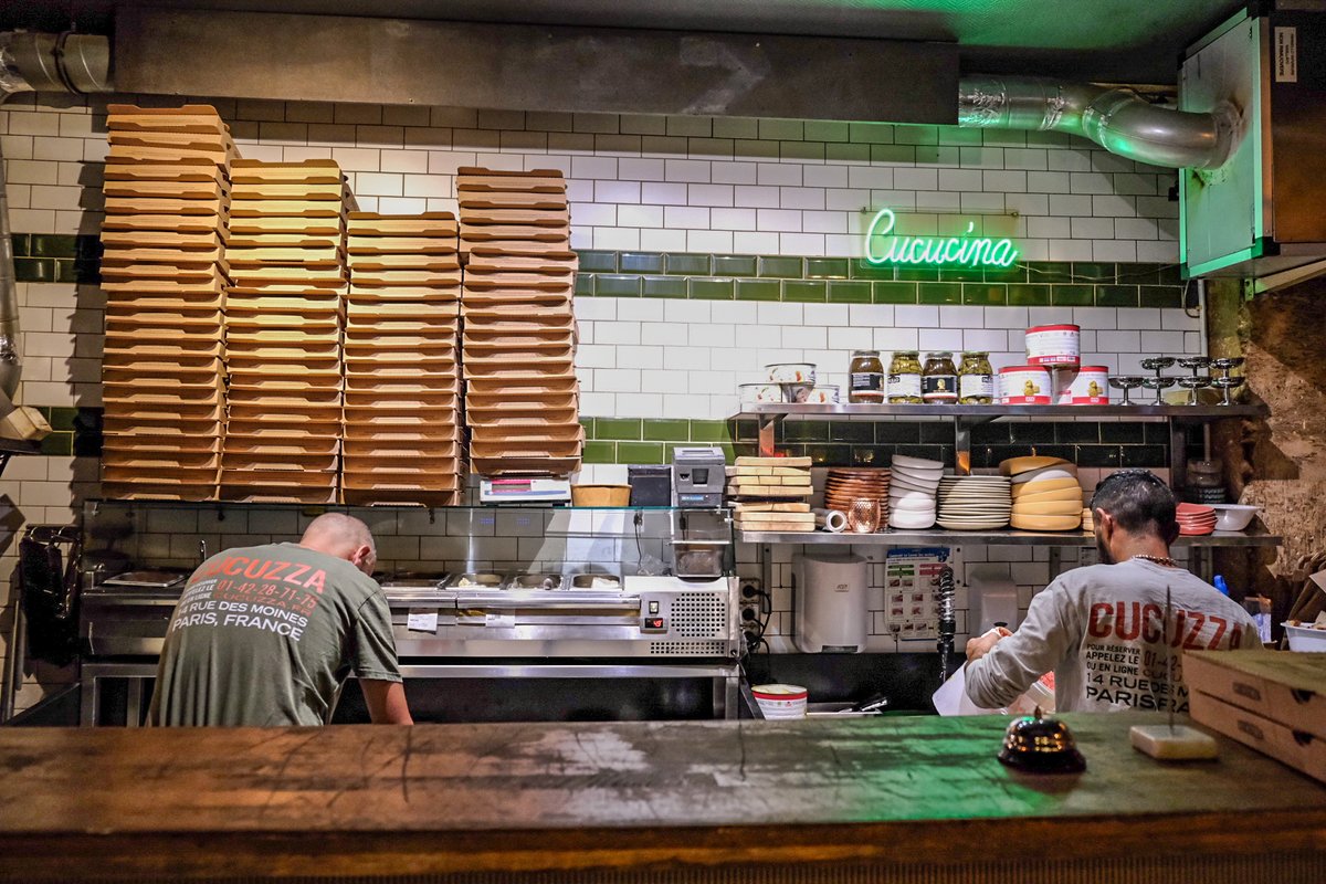 MelleBonPlan's tweet photo. Mise ร jour de mon paragraphe sur #Cucuzza la pizzeria des #Batignolles dans mon article sur les meilleures pizzerias de #Paris !
#pizza ๐๐๐คค
โ๏ธhttps://t.co/8aMDJBTlJD
๐ท@MelleBonPlan https://t.co/Hex2eRitOl