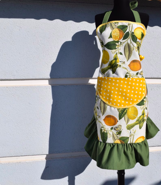 ShianaCraft's tweet photo. Two size available! Great Gift!
https://t.co/Q1YG6L6USM
#etsyfinds #etsygifts #lemon #apron #fruits #green #elevenseshour #earlybiz #craftbizparty #handmadegifts #kitchen #crafthour #holiday #homemade #lemonapron #gifts #etsysale #etsy #handmade #holidaygifts #kitchen #Cooking https://t.co/NQc1ISwVLS