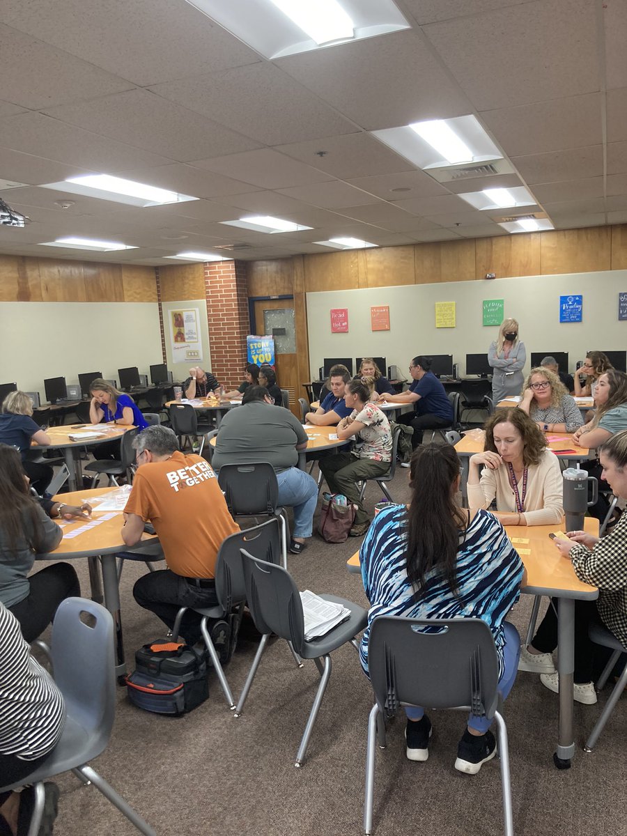 ossurkc54's tweet photo. Digging deeper into systems and structures of a PLC!!!  Go Wranglers! @BradHenze @Mattahlgren @WranglerScience @WranglersWood @woodneisd @Ravae96 @WMSLadyWrangler https://t.co/LwOvCBQopF