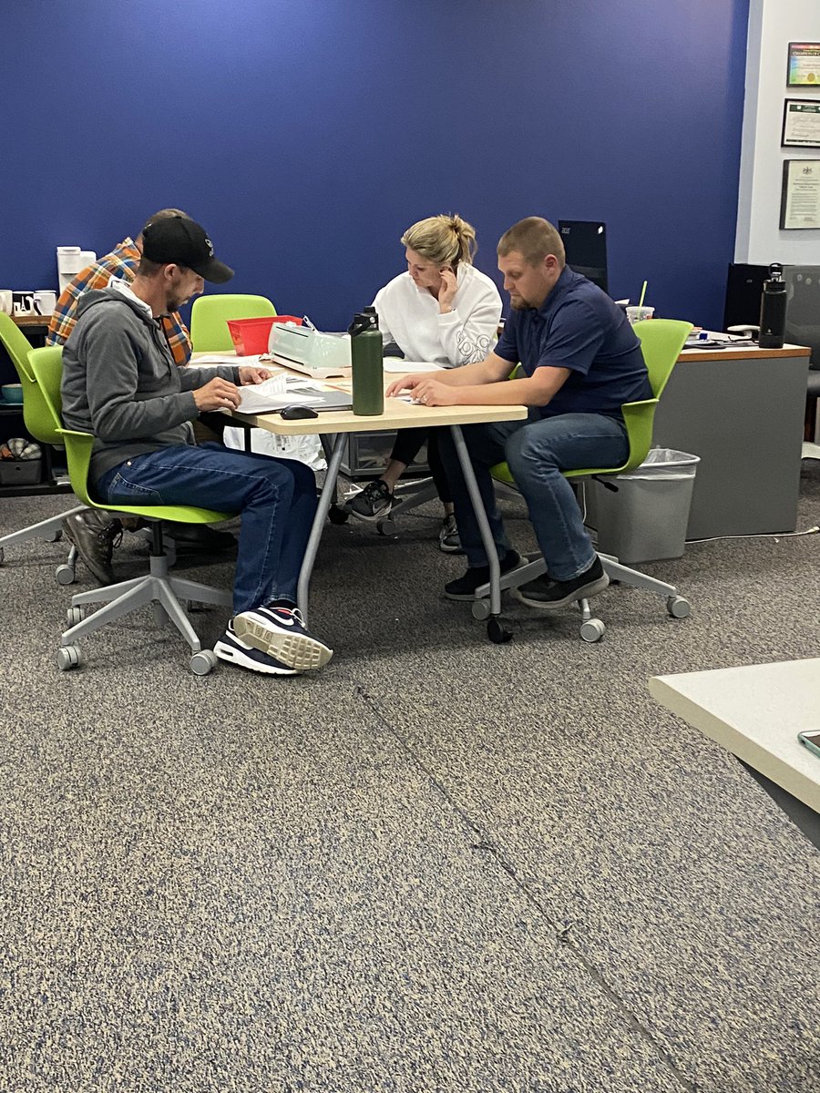 Stephanie DeLuca tweet media