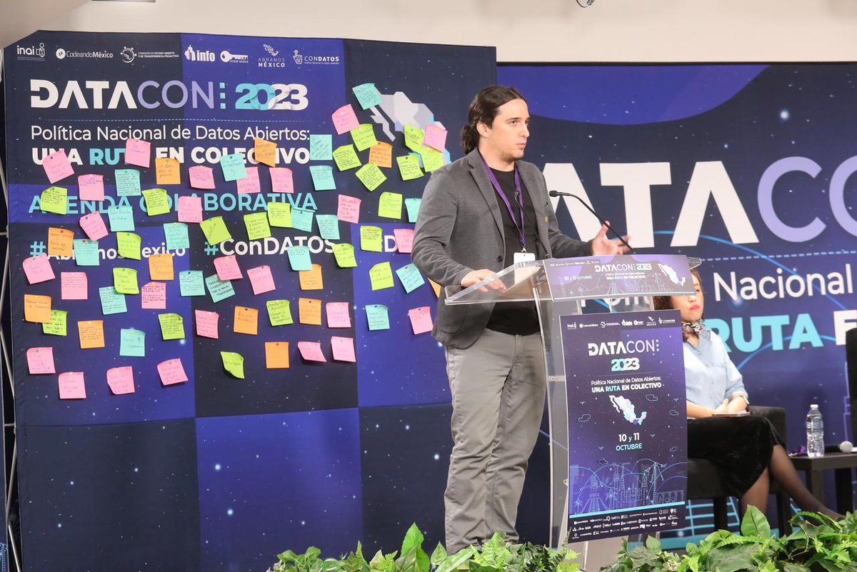 INAImexico's tweet photo. 🔵#DATACON2023 México fue uno de los pioneros en América Latina de la agenda de #DatosAbiertos, sin embargo, desde el 2017, nuestro país ha retrocedido 40 lugares en el barómetro de #DatosAbiertos, Óscar Hernández https://t.co/b10izEAIZP