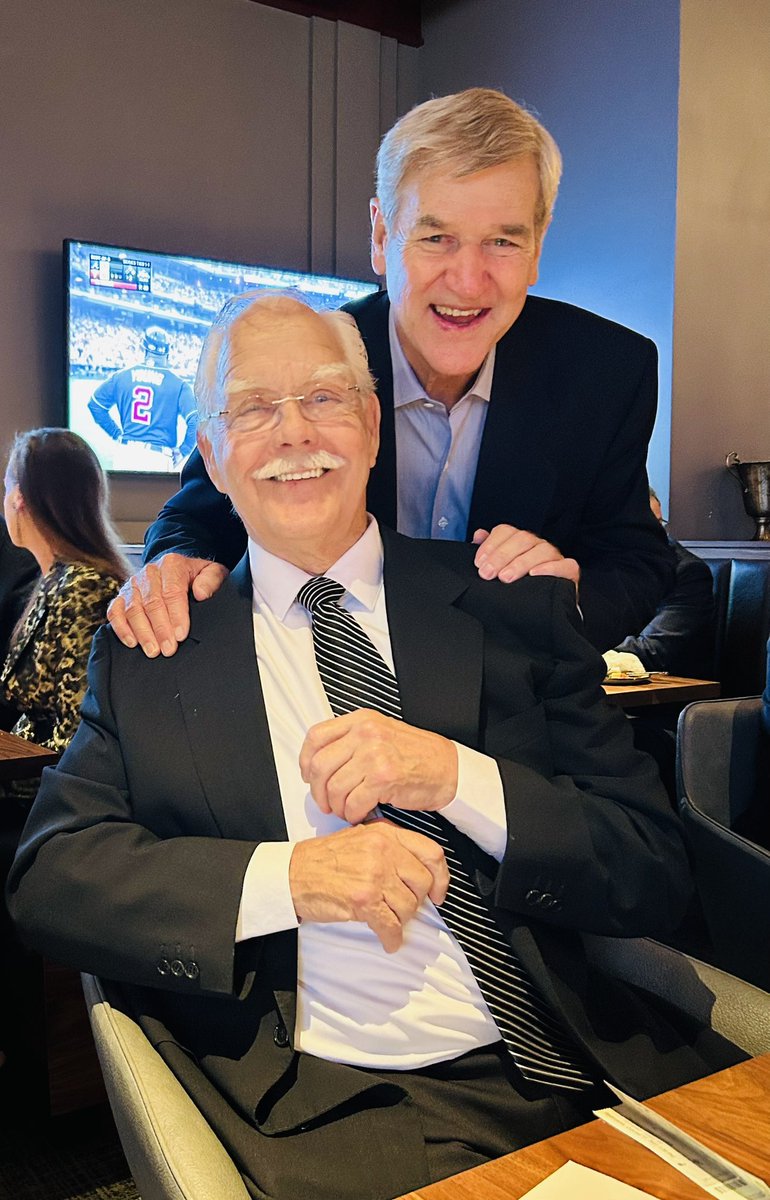Derek and Bobby ready for a special night at the <a href="/tdgarden/">TD Garden</a> #bruins100