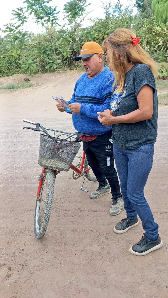 florenciacanali's tweet photo. En #ElCentral #SanMartin #Mendoza  seguimos militando incansablemente para que  @SergioMassa sea nuestro próximo Presidente.

Tenemos con qué y tenemos con quién. 

#MassaPresidente https://t.co/eSjuIUB1Pd