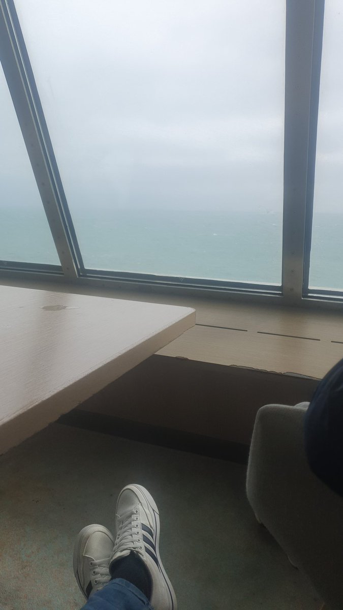 Sam Shaw tweet media