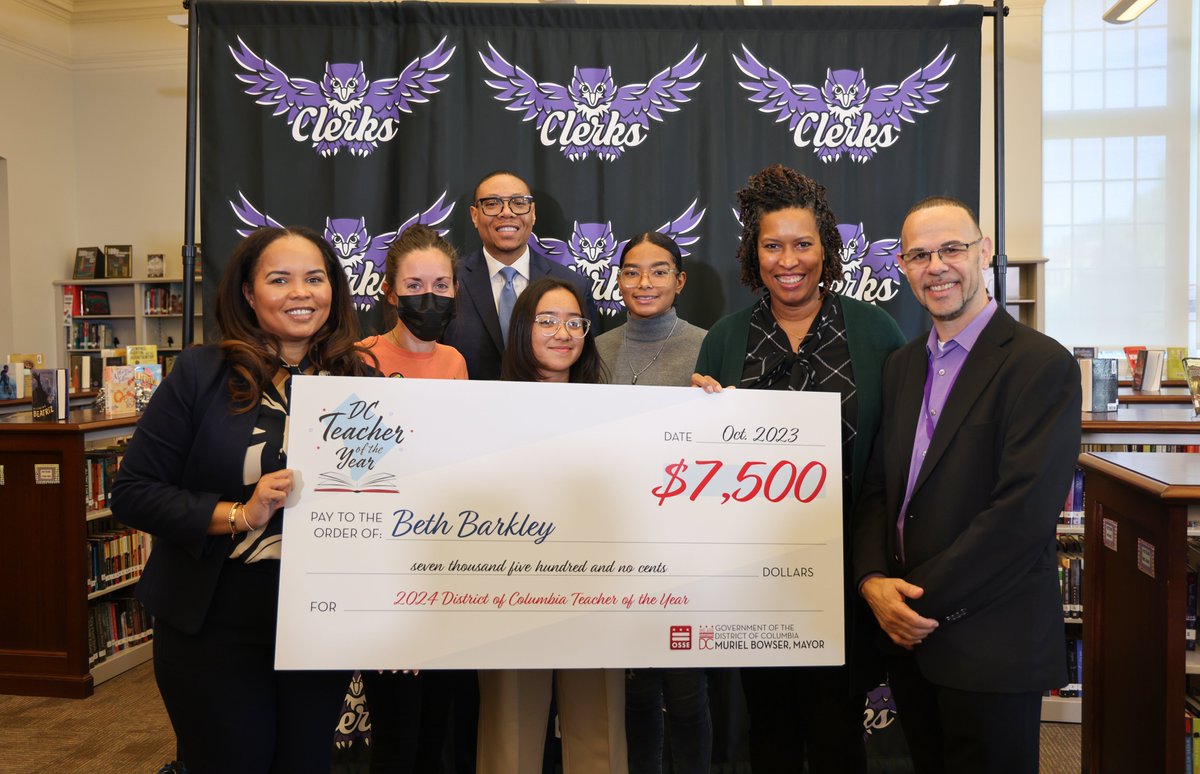 DCPSChancellor's tweet photo. Congratulations to @CardozoEC's Ms. Beth Barkley for being recognized as @OSSEDC’s 2024 Teacher of the Year! On #InternationalDayofTheGirl, I'm honored to celebrate an educator who inspires students to be HERStory changemakers and advocate for causes closest to their hearts 🙏🏾❤️ https://t.co/wxc2PWosfa