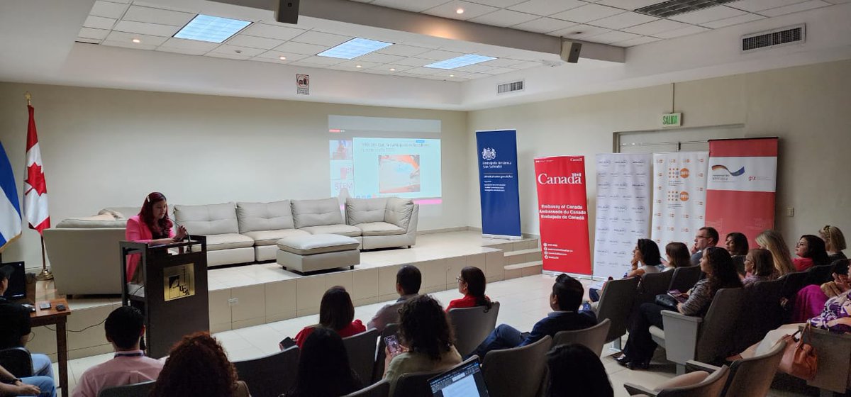 deiucasv's tweet photo. "Primera Cumbre del Empoderamiento de las niñas en STEM"
Siguenos en línea: https://t.co/HmQbcY3e03 https://t.co/e8PCF8tOO3
