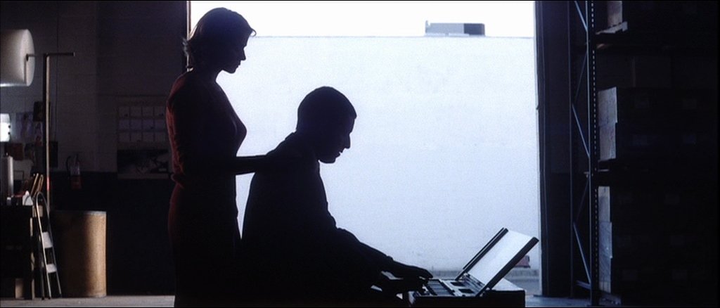 Punch Drunk Love (2002)
Paul Thomas Anderson.