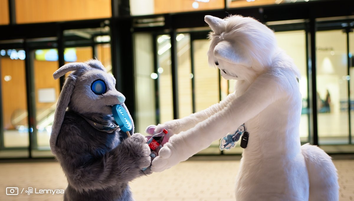 Cat's can have a tiny bit of cola, right?